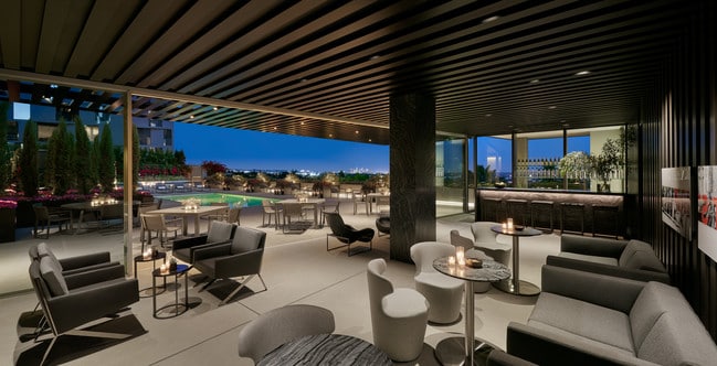 Foto del edificio - AKA West Hollywood Apartment Residences