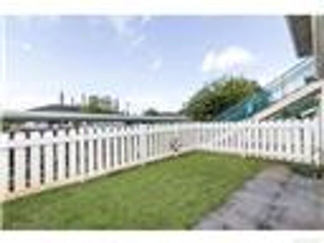 Foto del edificio - Gated Townhome  Ground Floor 3bdrm/2bath M...