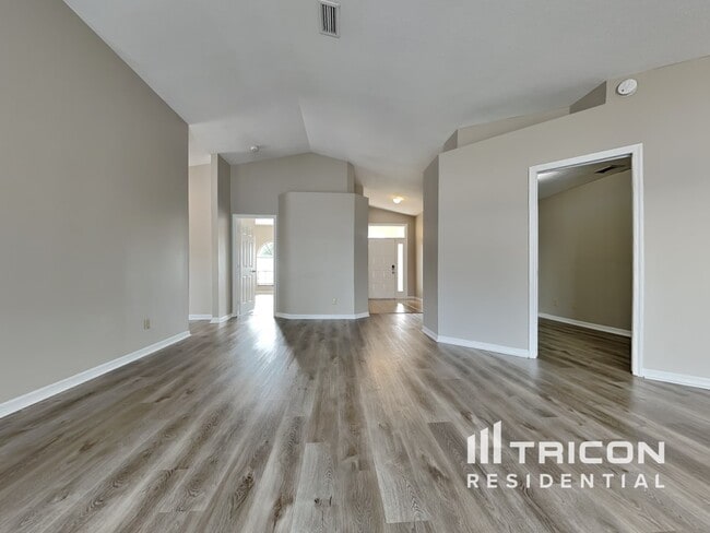 Building Photo - 9818 Cristina Drive Riverview FL
