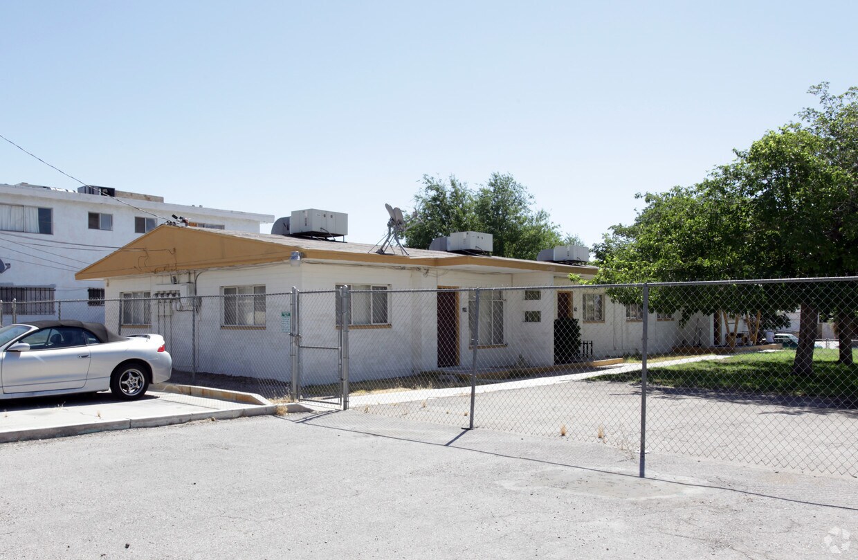 Building Photo - Andrea Apartments
