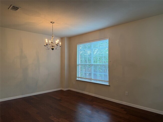 Foto del edificio - 8373 Brightside Ln