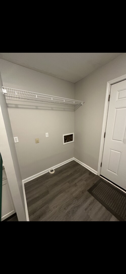 Foto del edificio - Remodeled 2 bedroom, 1 bath duplex with co...