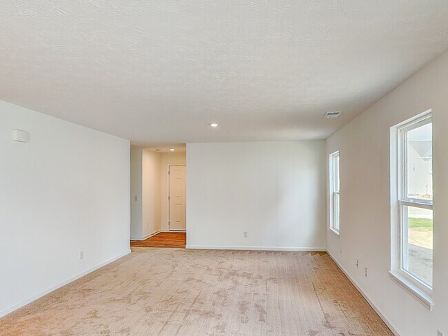 Foto del edificio - 2056 White Oak Ln