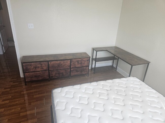 Foto del edificio - 12206 Northwood Forest Dr