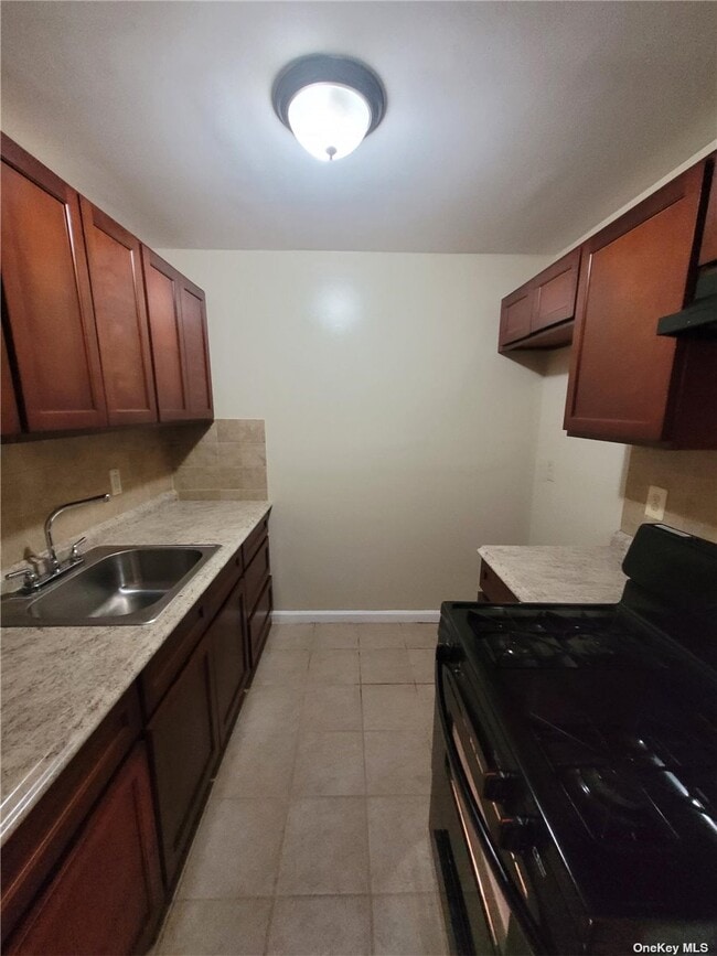 Building Photo - 773 Drew St