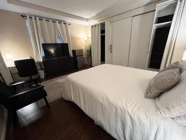 Foto del edificio - 8408 Arrowroot Cir