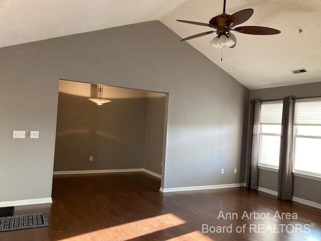 Building Photo - 1551 Oakfield Dr