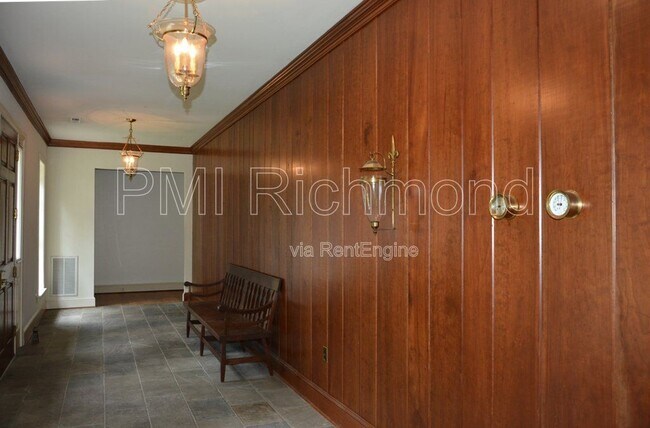 Foto del edificio - 9850 Old Sweet Hall Ferry Rd