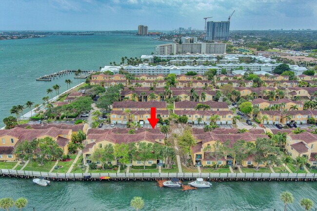 Foto del edificio - 1145 Lake Shore Dr