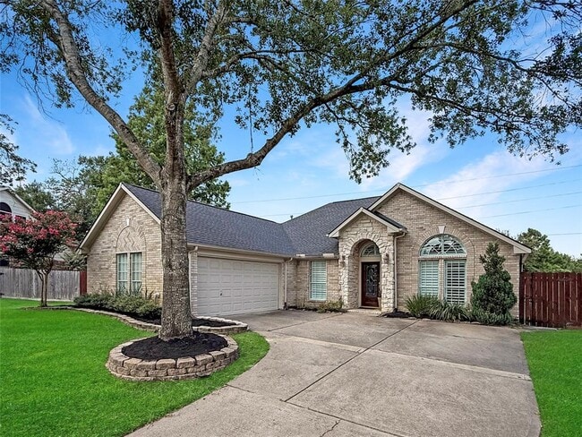 Building Photo - 13807 Halpren Falls Cir