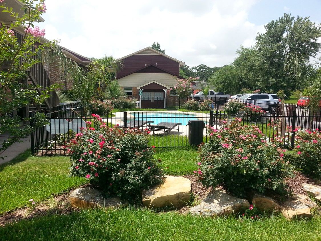 Tomball Apartments