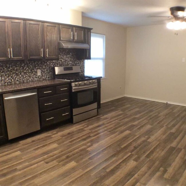 Building Photo - 8413 Gibbs Dr