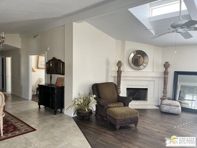 Foto del edificio - 38153 Noble Canyon Dr