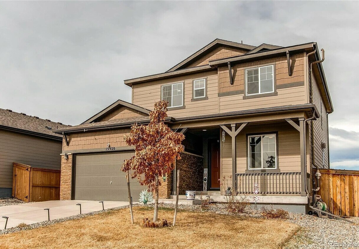 Foto principal - 15920 Hayloft Ln