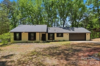 Building Photo - 6123 Unity Ln NW