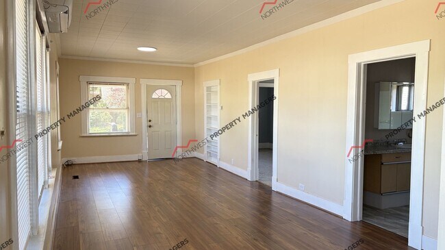 Foto del edificio - 927 Marion St