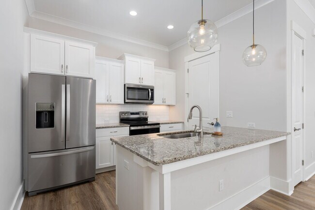 Building Photo - 4454 Bannock Cir
