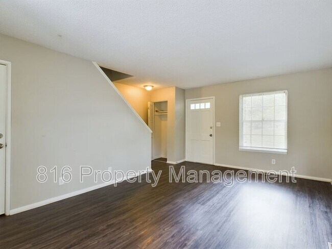Foto del edificio - 8033 E 88th St