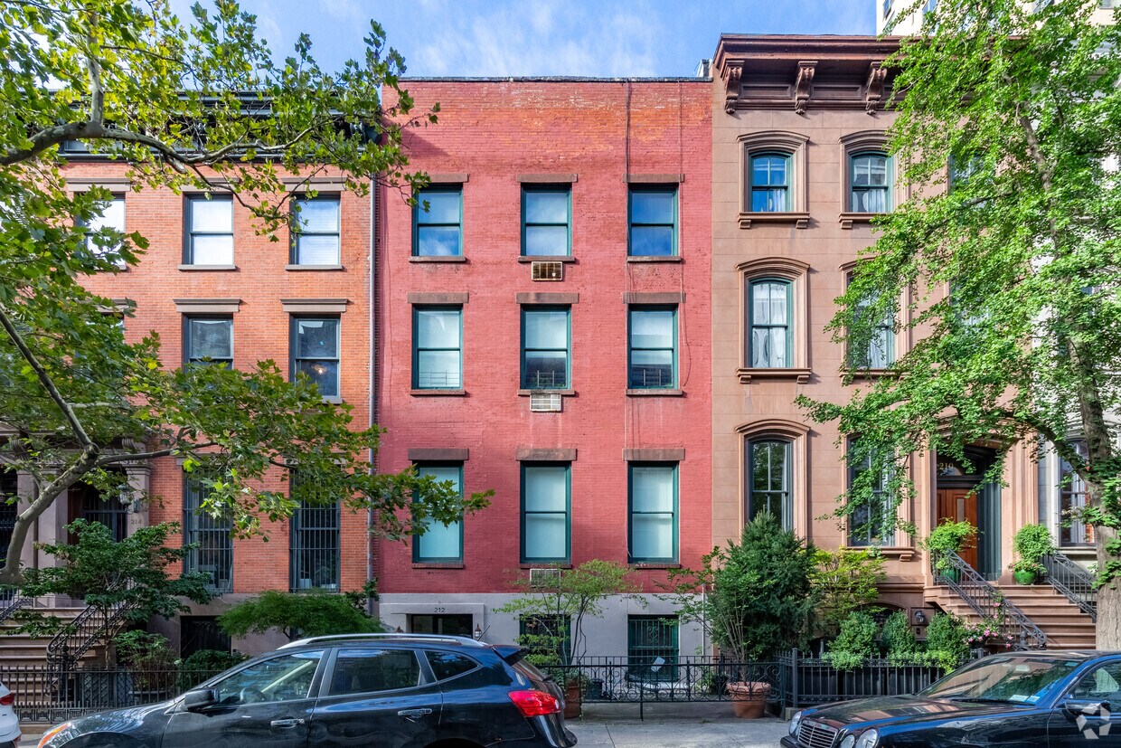Foto del edificio - 212 E 18th