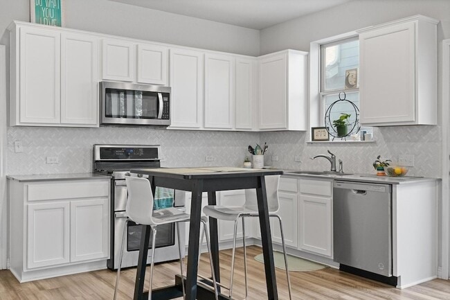 Foto del edificio - 8002 Mandela Bend