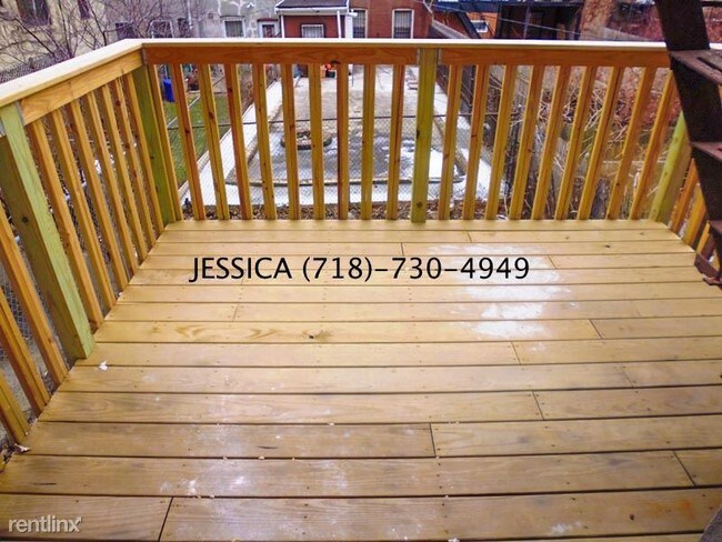 Foto del edificio - 403 Putnam Ave