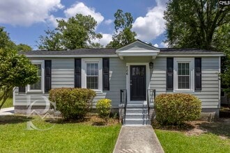 Building Photo - 706 S Bonham Rd
