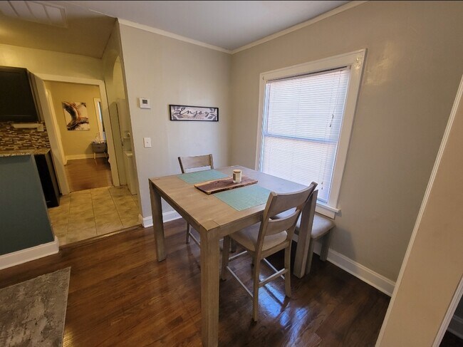 Foto del edificio - 2557 NW 16th St