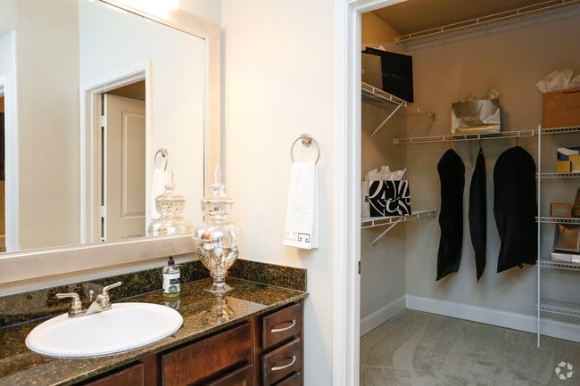 Interior Photo - Aston Post Oak