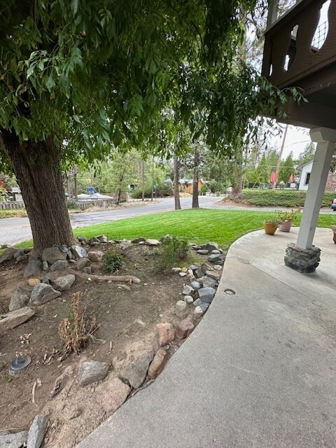 Building Photo - 53879 Rd 432