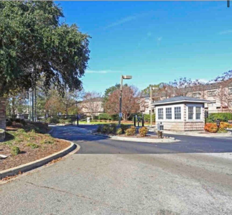 Primary Photo - 314 Menlo Dr