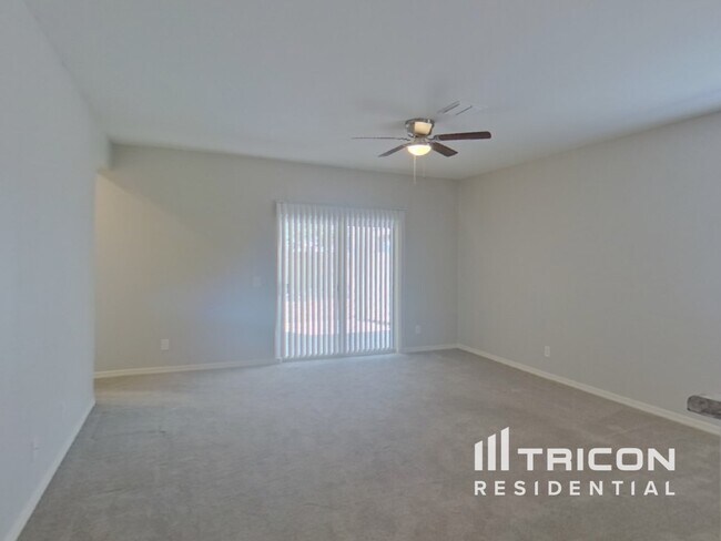 Building Photo - 19550 N Salerno Cir