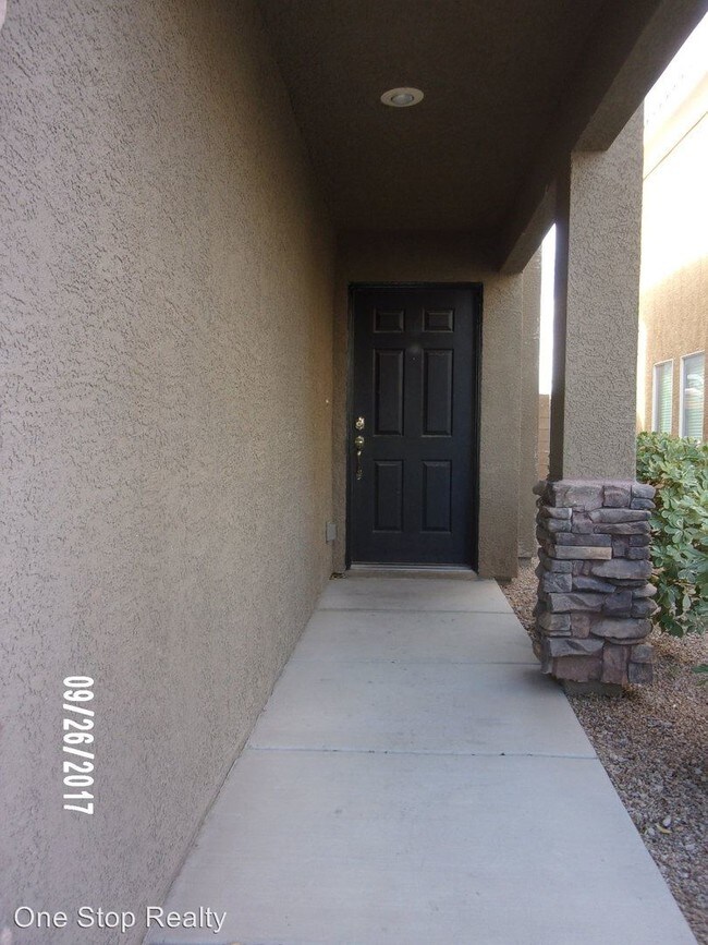 Building Photo - 3 br, 2.5 bath House - 247 Rustic Club Way