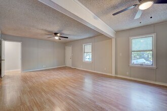 Building Photo - 427 S 72nd E Ave