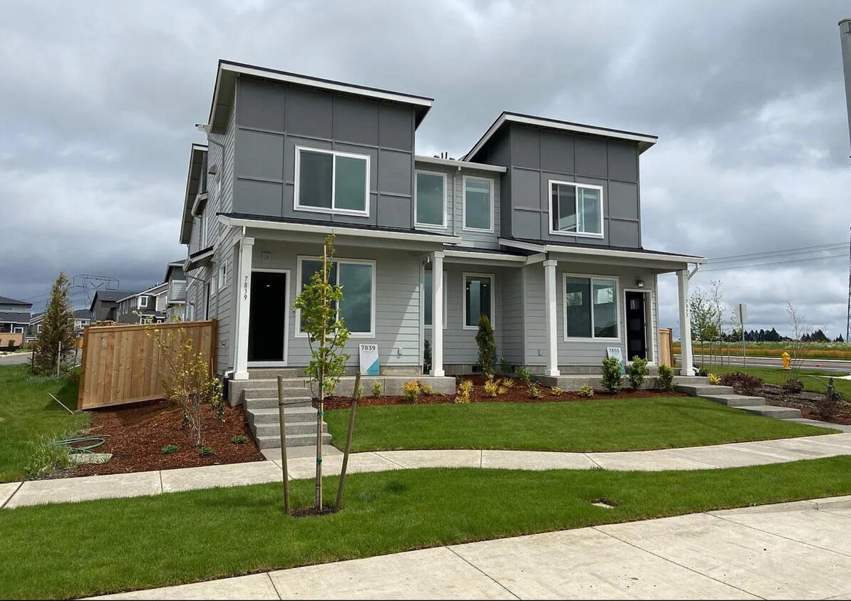 7839 SE Kinnaman St, Hillsboro, OR 97123 House Rental in Hillsboro