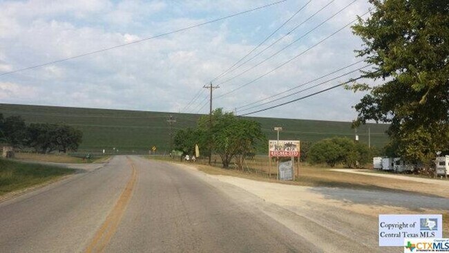 Foto del edificio - NEW ON MARKET