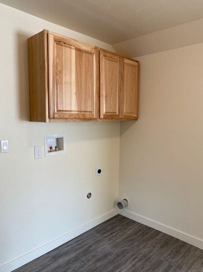 Foto del edificio - Two Bedrooms One Bathroom Home near Irving...