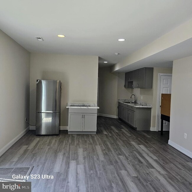 Building Photo - 13405 Quate Ln