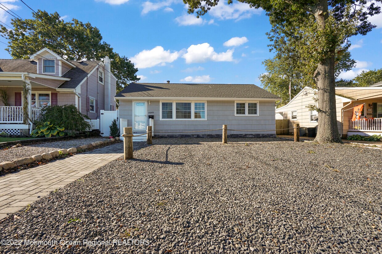 2210 Foster Rd, Point Pleasant, NJ 08742 House Rental in Point