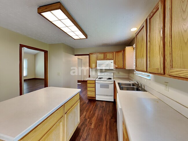 Foto del edificio - 6757 Eddleston Ct