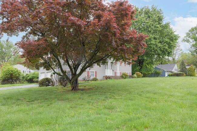 Building Photo - 12 Gerken Dr
