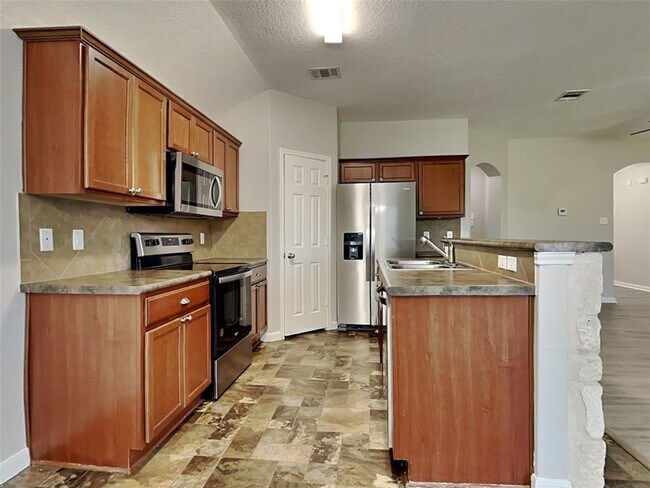Building Photo - 210 Teron Dr