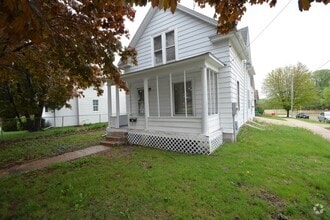 Building Photo - 111 3rd St SE