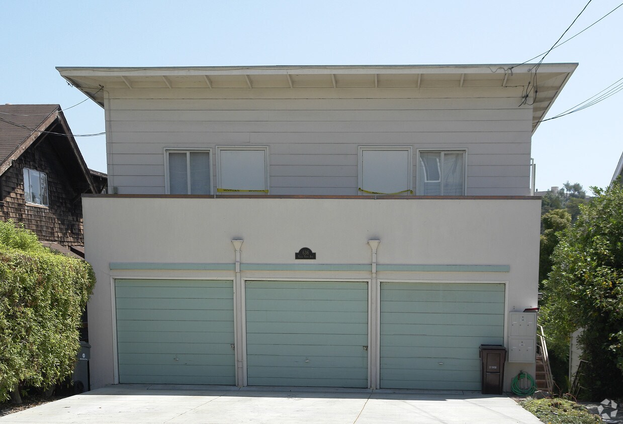 Primary Photo - 636 Valle Vista Ave