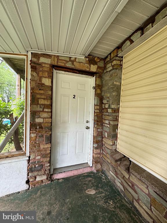 Primary Photo - 307 Headley St