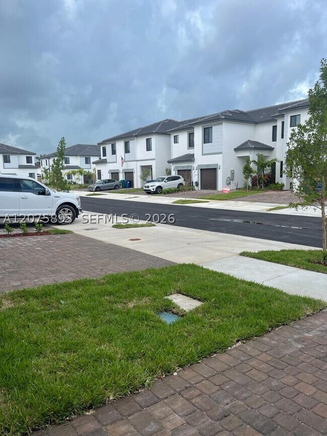 Building Photo - 13641 SW 157th Pl