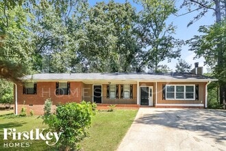 Building Photo - 3960 Watkins Way