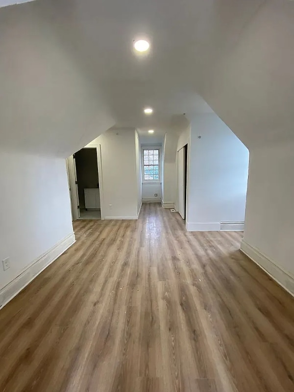 Foto del edificio - 260 W Johnson St
