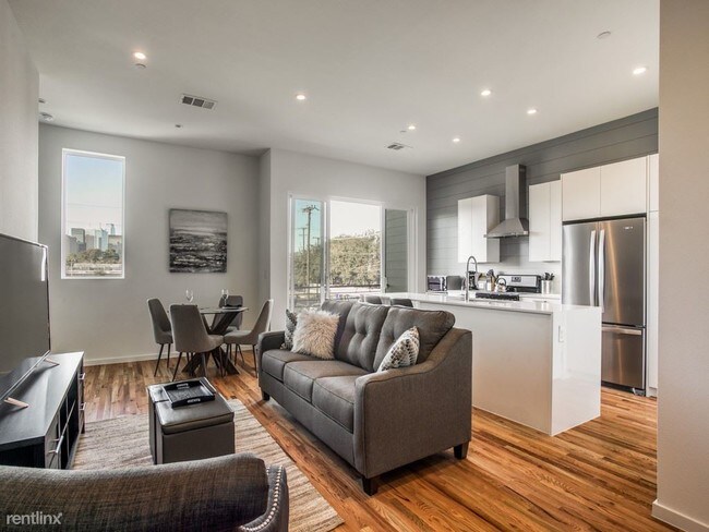 Foto del edificio - 4311 San Jacinto St