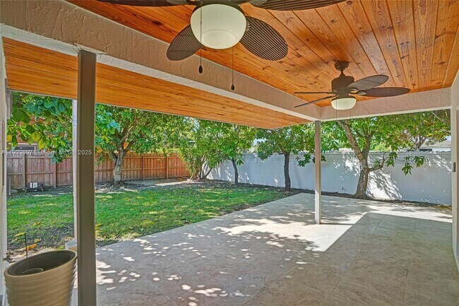 Foto del edificio - 11482 SW 181st St