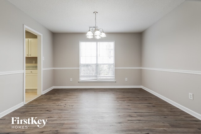 Foto del edificio - 3217 Ivy Lake Ct